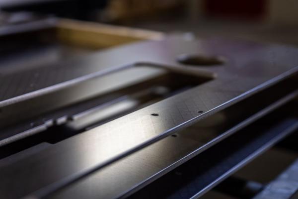 Specialist in grote series buislasersnijden en plaatlasersnijden!